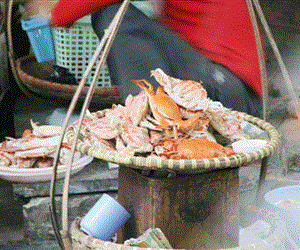 Rợn người công nghệ bơm gạch cho cua, ghẹ